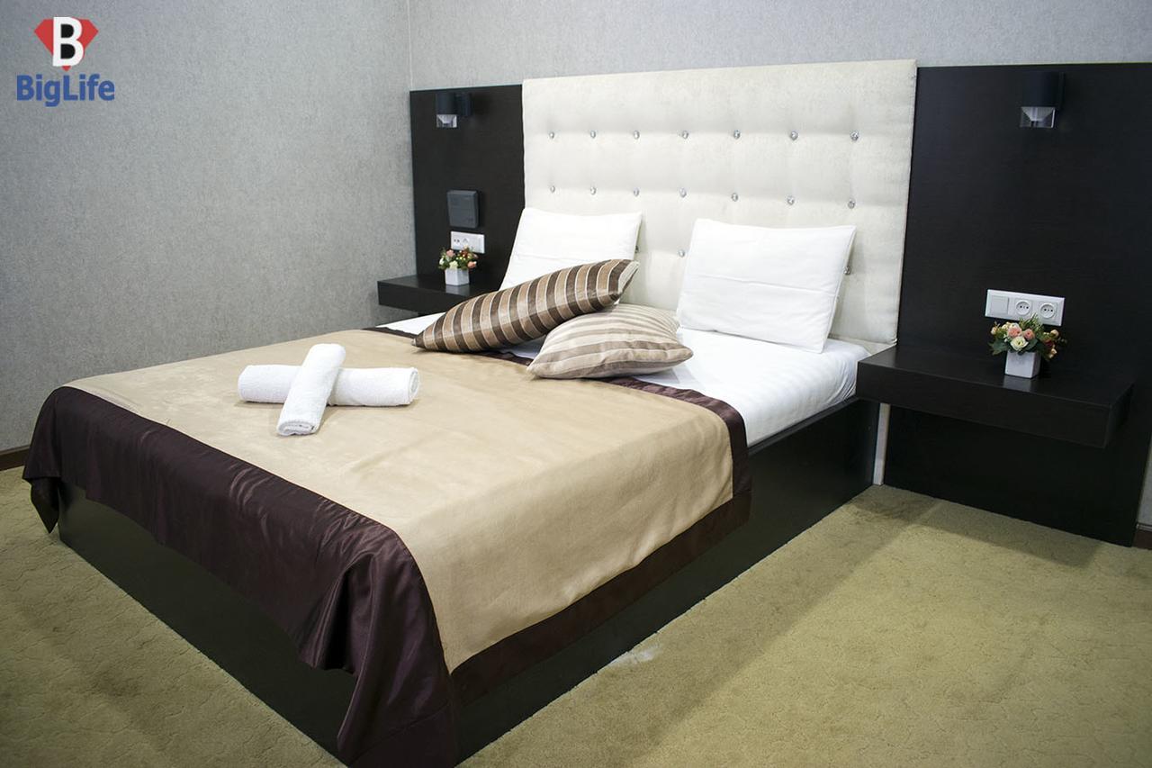 Hotel Avenue Bisjkek Eksteriør billede