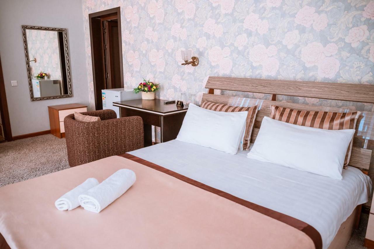 Hotel Avenue Bisjkek Eksteriør billede